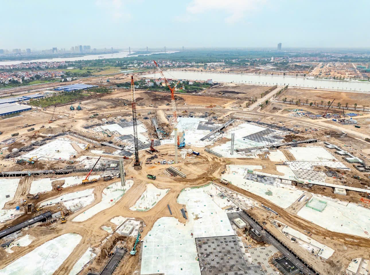 Hình ảnh tiến độ Vinhomes Global Gate mới nhất